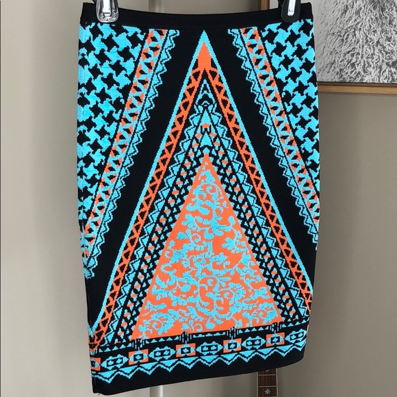 Aztec Patterned Two Piece skirt set - Picture 2 of 2